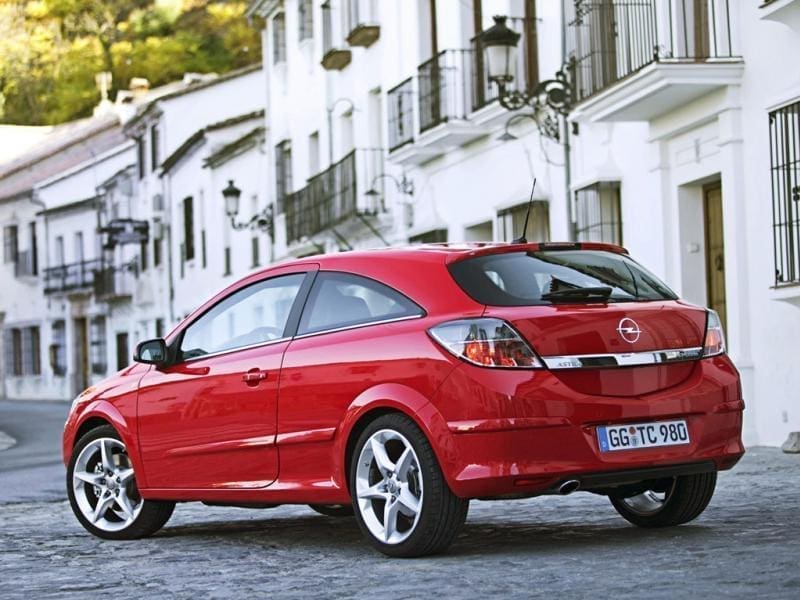 opel-astra-h-gtc-sport-01